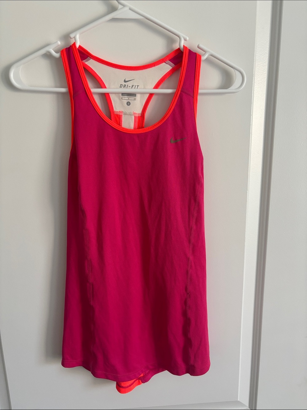 Nike Dri-FIT Magenta Pink Racerback Tank Orange Trim Size Small